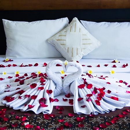 The Yogasari Seminyak Hotel Екстериор снимка